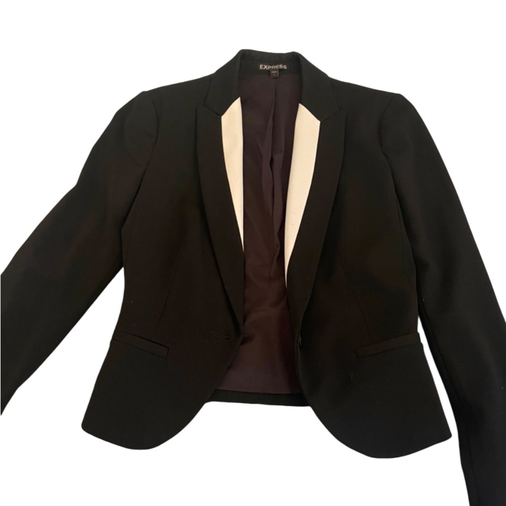 Used Womens EXPRESS Blazer size 4